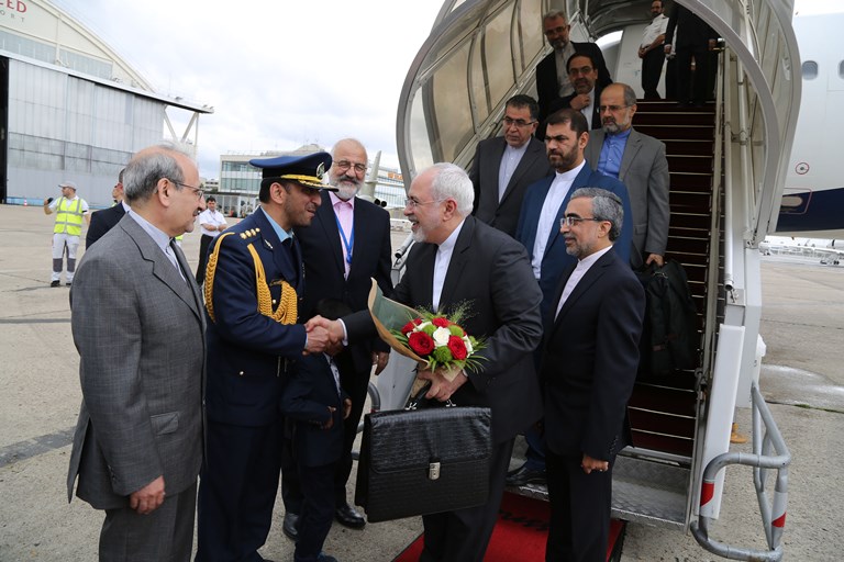 Zarif in Paris (10)