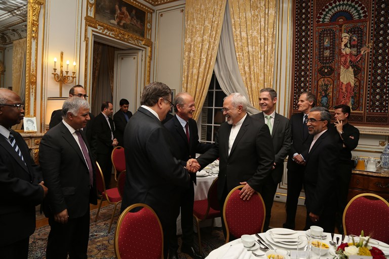 Zarif in Paris (22)