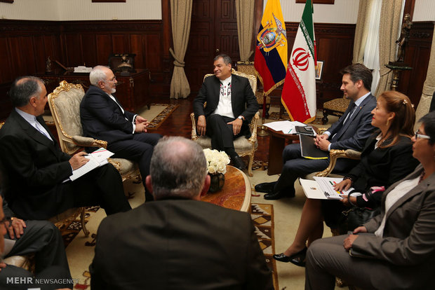 Zarif, Ecuadorian president meet (1)