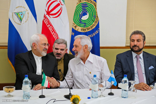 Zarif meets with Nicaraguan counterpart  (4)